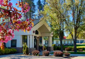 A springtime photo of the main entrance to Coeur d'Alene Health and Rehabilitation of Cascadia Coeur D'alene Health And Rehabilitation Of Cascadia Front Entrance